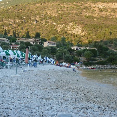 Ilianthos Apartments & Studios Mikros Gialos Bagian luar foto