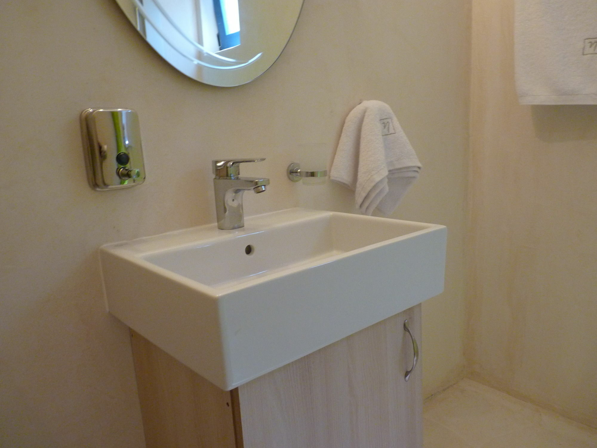Ilianthos Apartments & Studios Mikros Gialos Bagian luar foto
