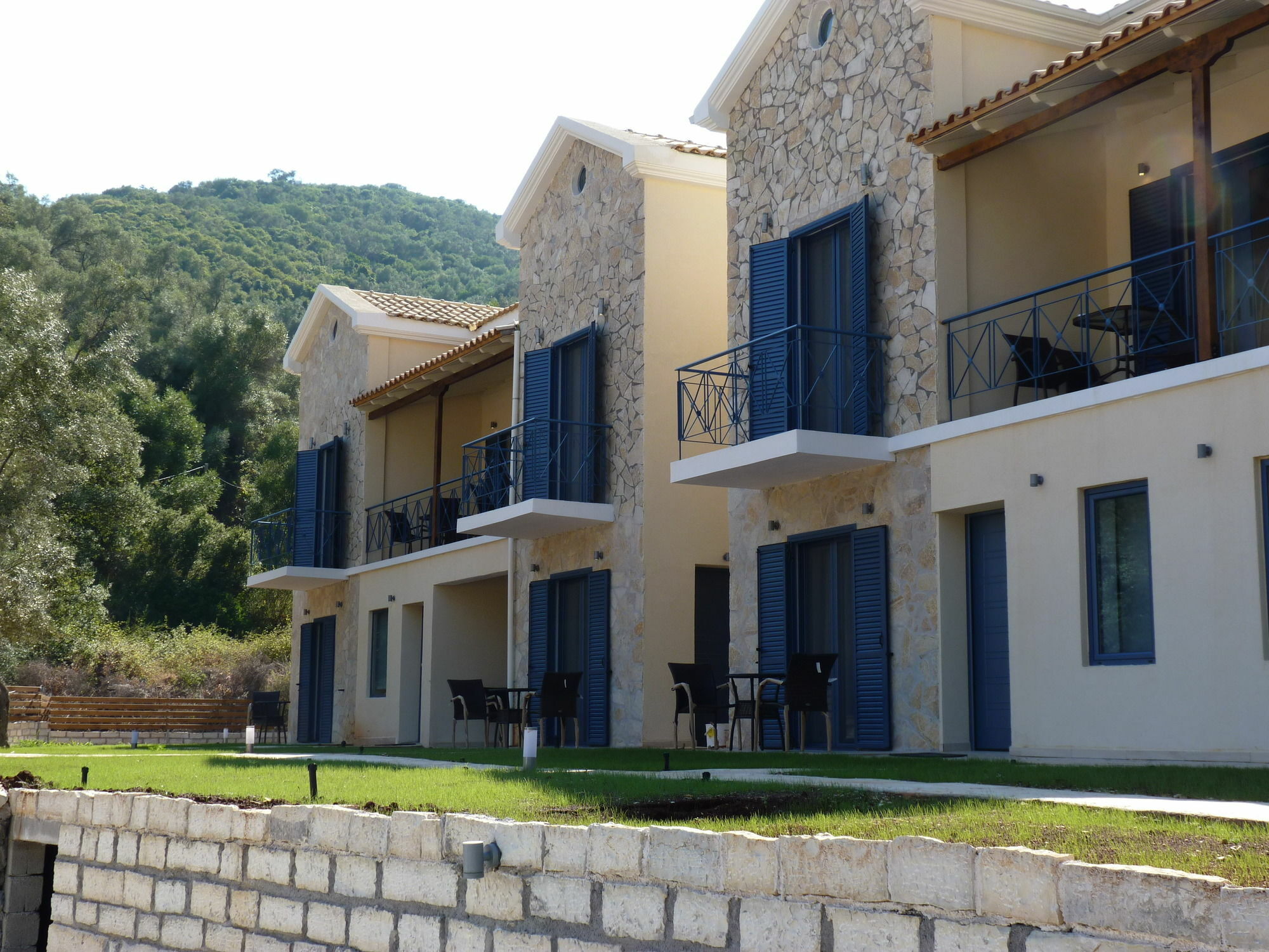 Ilianthos Apartments & Studios Mikros Gialos Bagian luar foto