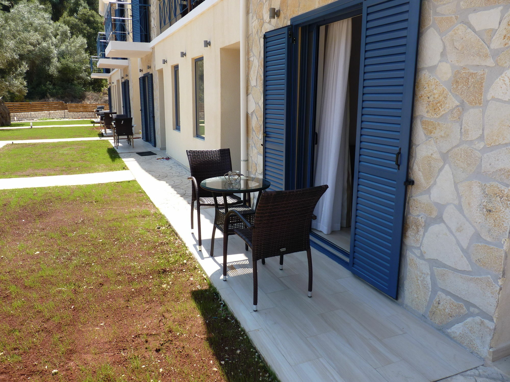 Ilianthos Apartments & Studios Mikros Gialos Bagian luar foto