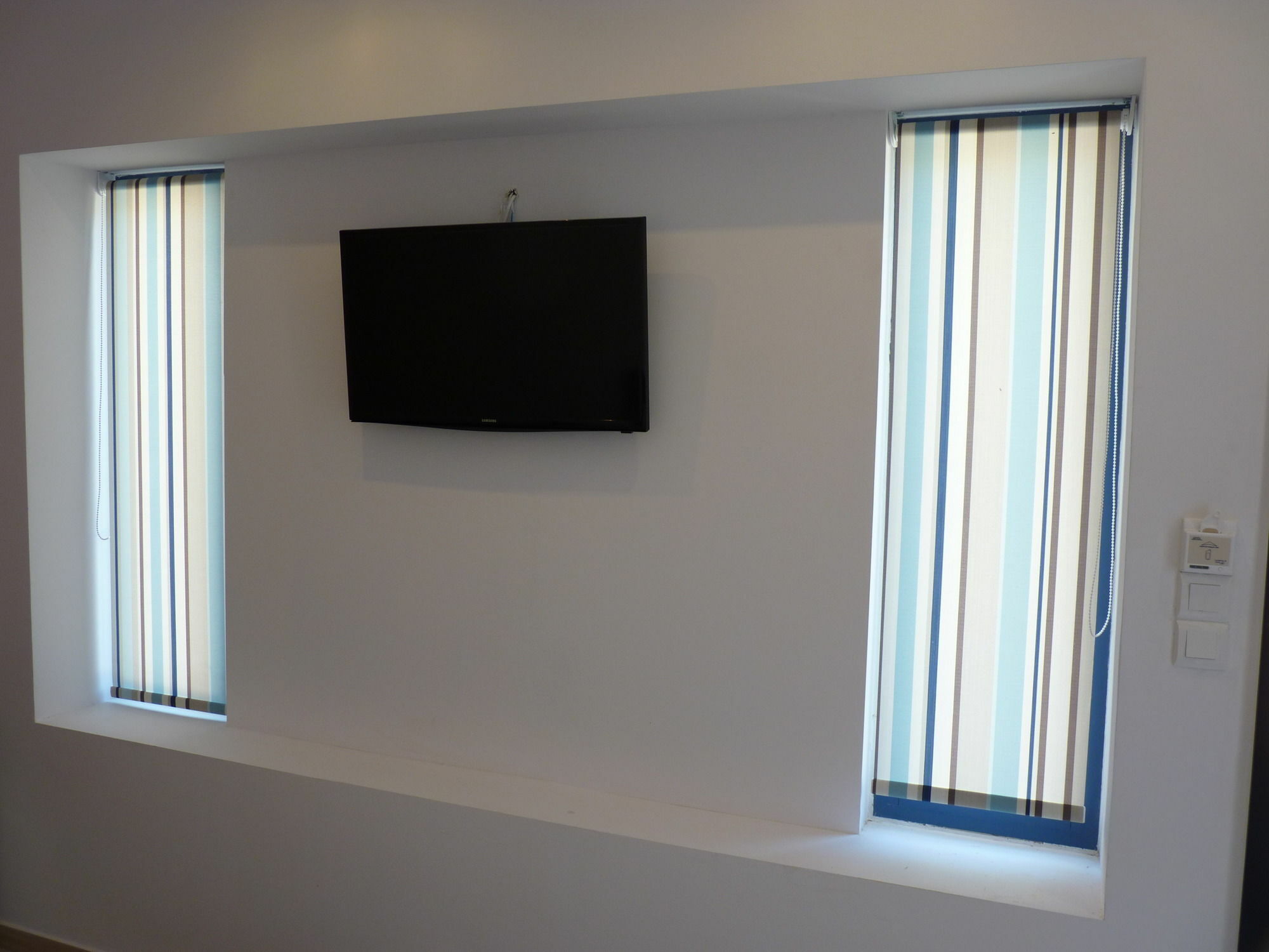 Ilianthos Apartments & Studios Mikros Gialos Bagian luar foto