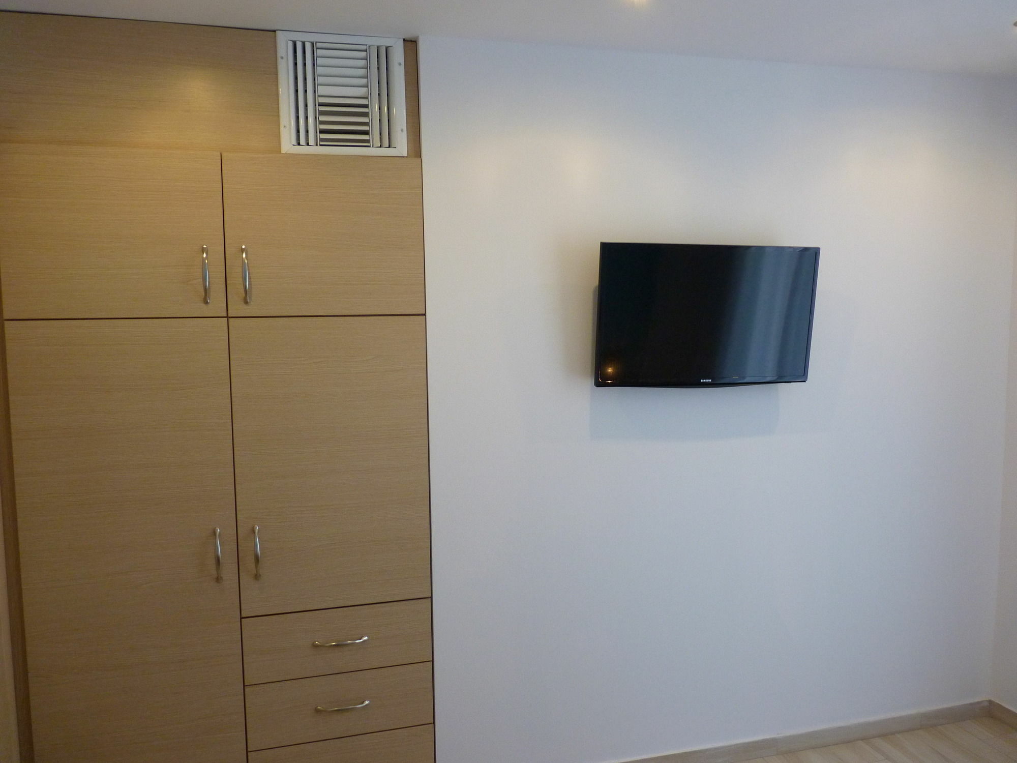 Ilianthos Apartments & Studios Mikros Gialos Bagian luar foto