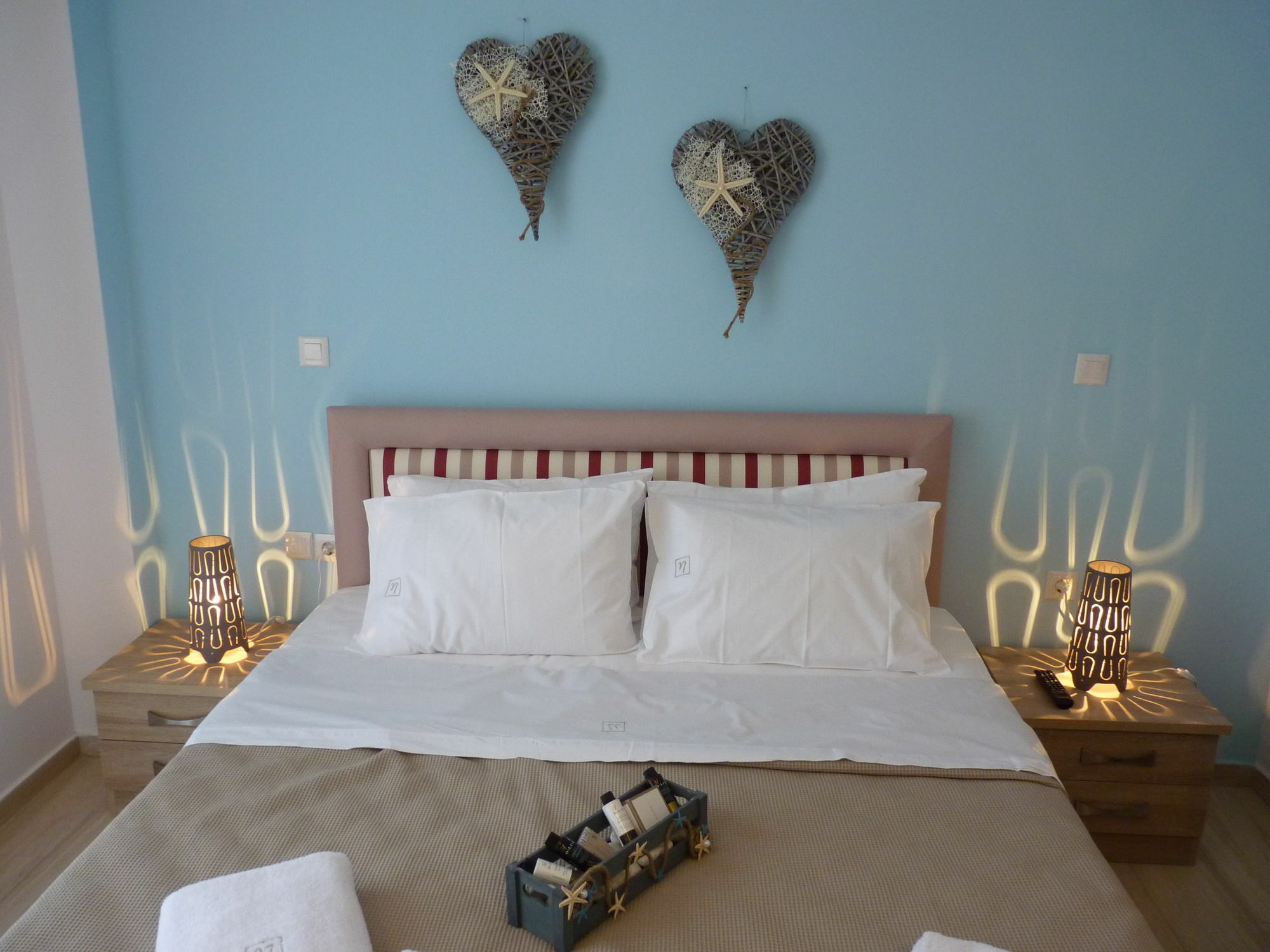 Ilianthos Apartments & Studios Mikros Gialos Bagian luar foto